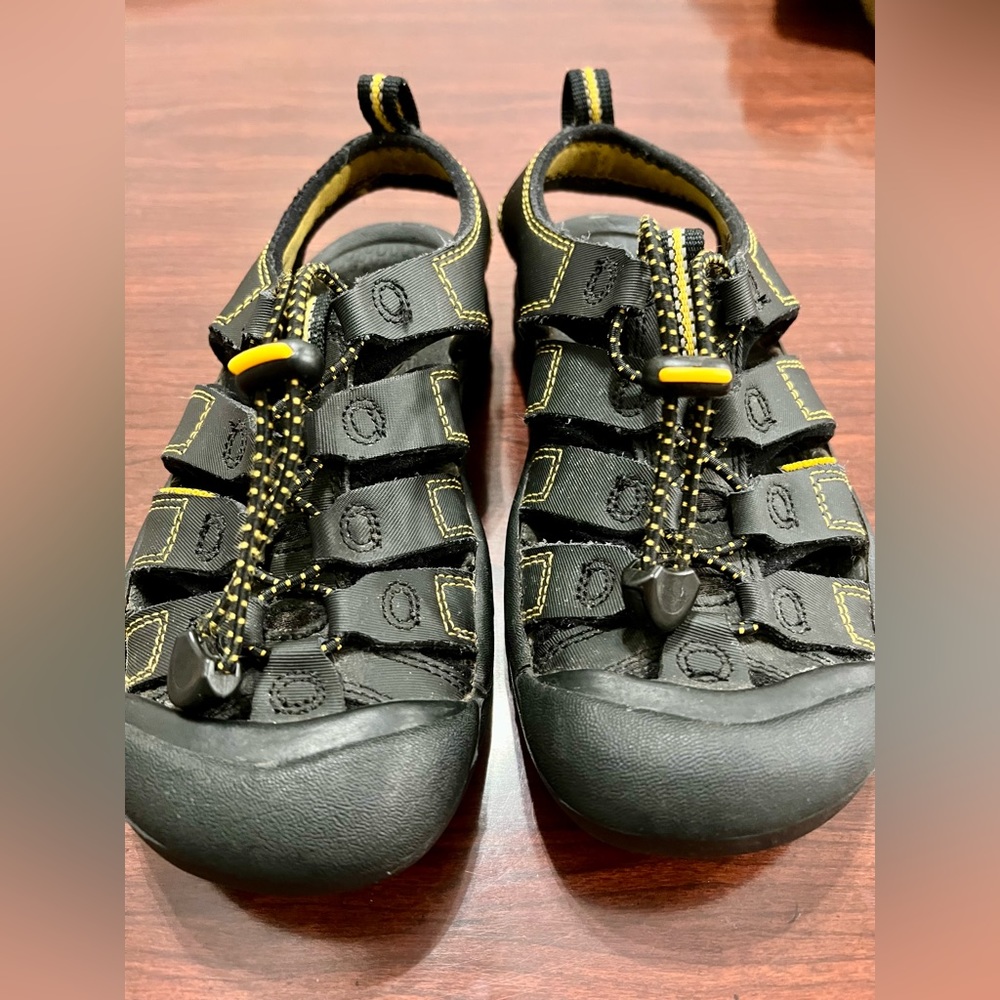 Keen Boys sandals